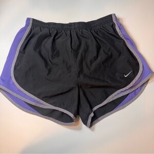Nike Dri-Fit Lined Running Athletic Shorts Women's Size Medium Purple & Black